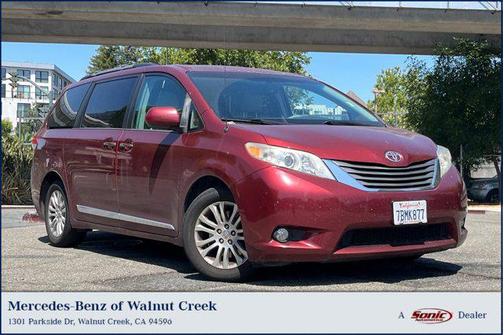 2013 Toyota Sienna XLE