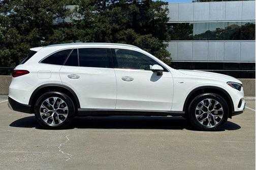 2025 Mercedes-Benz GLC 350e Base