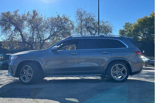 2025 Mercedes-Benz GLS 450 4MATIC