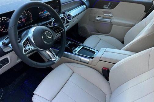 Polar White 2026 Mercedes-Benz GLB 250 Base