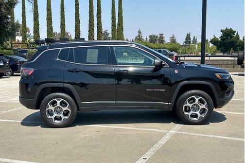 2022 Jeep Compass Trailhawk