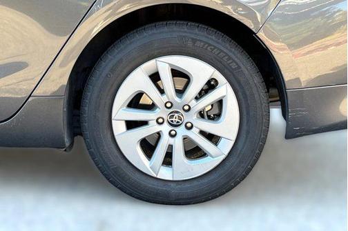 2016 Toyota Prius Two