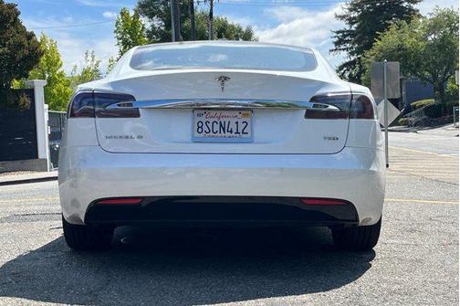 2018 Tesla Model S 75D