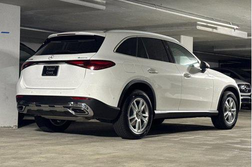 2026 Mercedes-Benz GLC 300 4MATIC