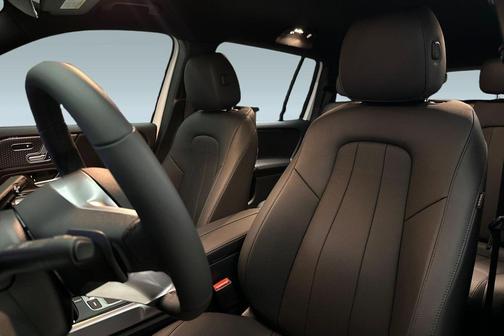 Polar White 2026 Mercedes-Benz GLB 250 Base