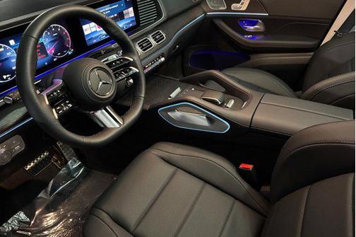 2026 Mercedes-Benz GLS 450 4MATIC