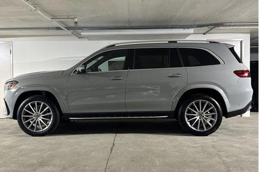 2025 Mercedes-Benz GLS 450 4MATIC