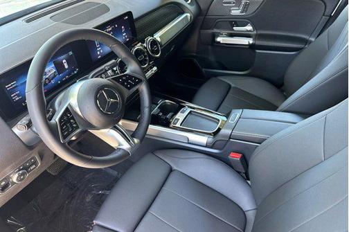 2026 Mercedes-Benz GLB 250 Base