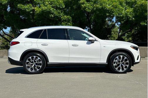 2025 Mercedes-Benz GLC 350e Base