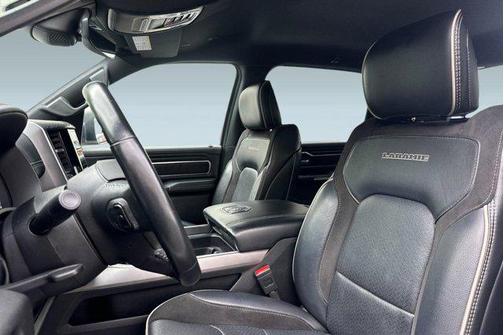 Bright White Clearcoat 2023 RAM 1500 Laramie