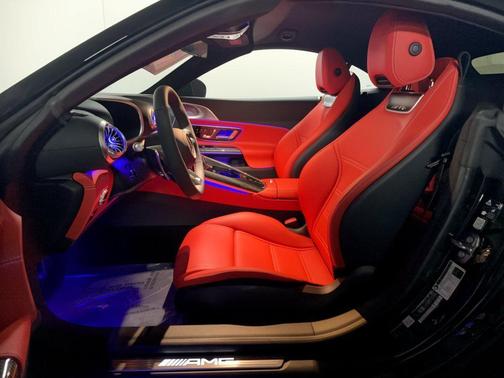 Obsidian Black Metallic 2027 Mercedes-Benz AMG SL 43 Base