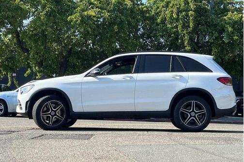 2022 Mercedes-Benz GLC 300 4MATIC