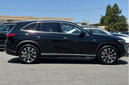 2025 Mercedes-Benz GLC 350e Base