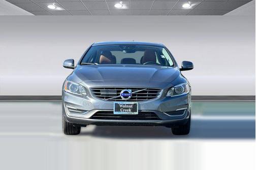 2017 Volvo S60 Inscription T5 Platinum