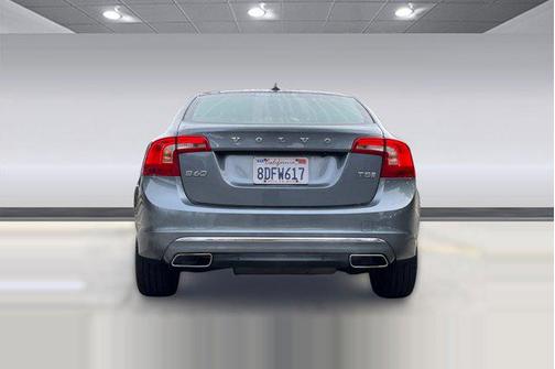 2017 Volvo S60 Inscription T5 Platinum