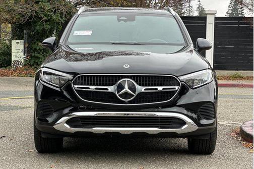 2025 Mercedes-Benz GLC 300 4MATIC