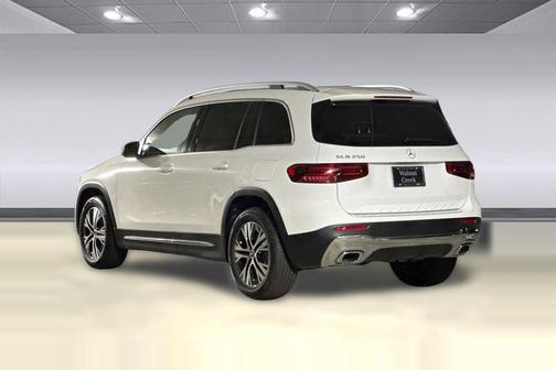 Polar White 2026 Mercedes-Benz GLB 250 Base