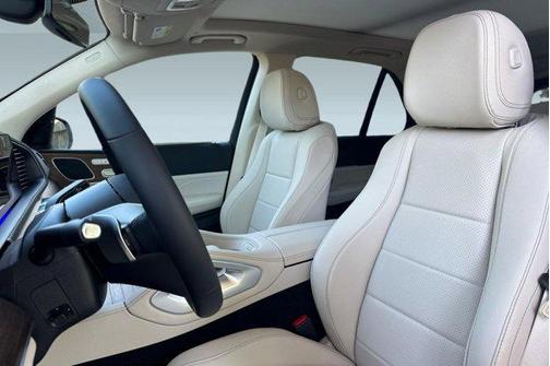 Polar White 2026 Mercedes-Benz GLE 450e 4MATIC