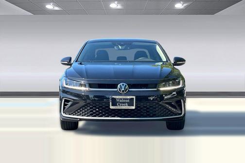 Deep Black Pearl 2025 Volkswagen Jetta 1.5T SEL