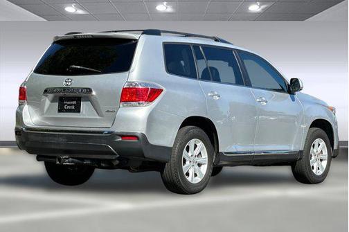 2012 Toyota Highlander SE