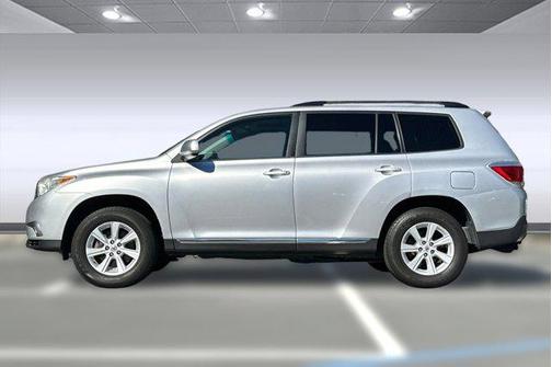 2012 Toyota Highlander SE