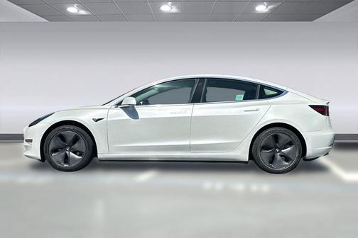 Pearl White Multi-Coat 2019 Tesla Model 3 Long Range