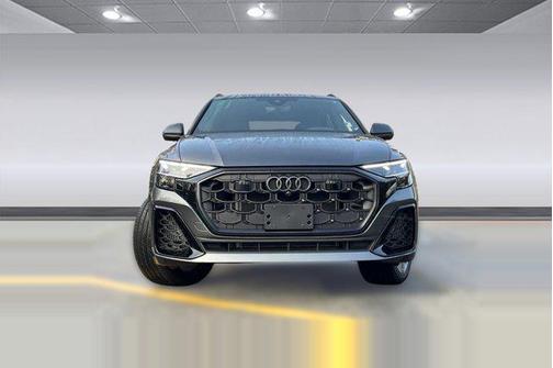 2025 Audi Q8 55 Premium Plus