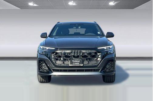2025 Audi Q8 55 Premium Plus