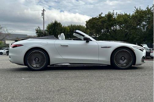 2026 Mercedes-Benz Maybach SL 680 Monogram Series 4MATIC