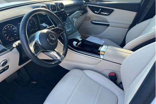 2025 Mercedes-Benz GLC 350e Base