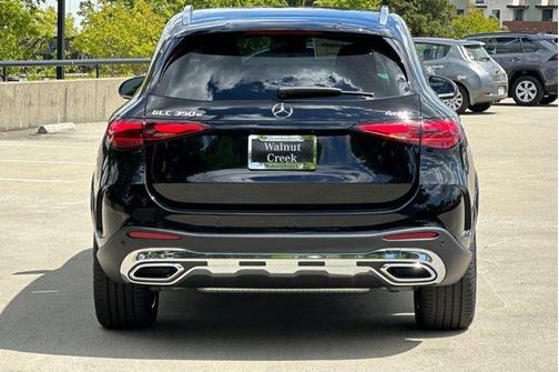 2025 Mercedes-Benz GLC 350e Base