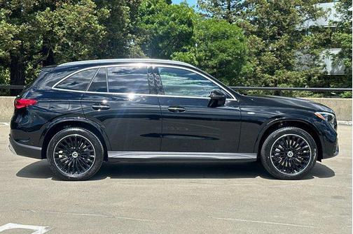2025 Mercedes-Benz GLC 350e Base
