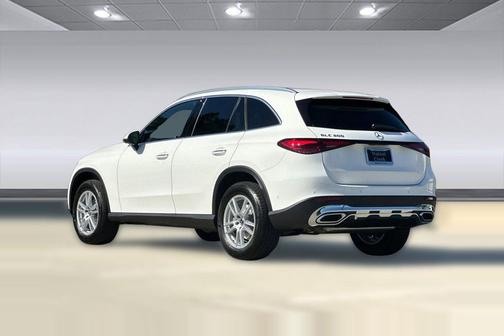 Polar White 2026 Mercedes-Benz GLC 300 Base