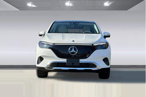 Polar White 2026 Mercedes-Benz EQE 320 320