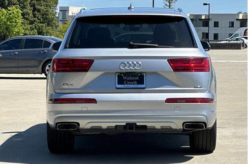 2019 Audi Q7 55 Premium Plus