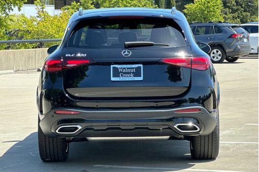 2025 Mercedes-Benz GLC 300 4MATIC