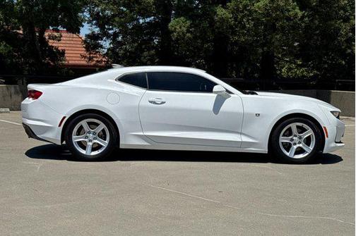 2020 Chevrolet Camaro 1LT