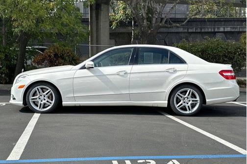 2013 Mercedes-Benz E-Class 4MATIC