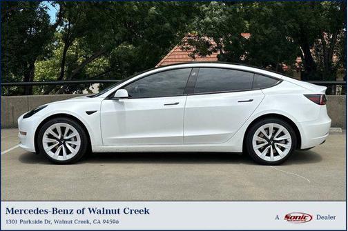 2022 Tesla Model 3 Standard Range