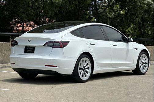 2022 Tesla Model 3 Standard Range
