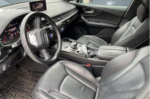 2017 Audi Q7 3.0T Premium