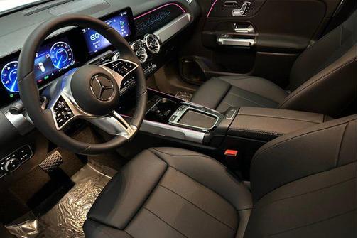 2025 Mercedes-Benz EQB 300 4MATIC