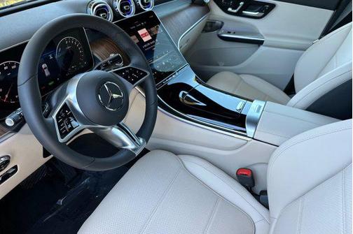 2025 Mercedes-Benz GLC 350e Base