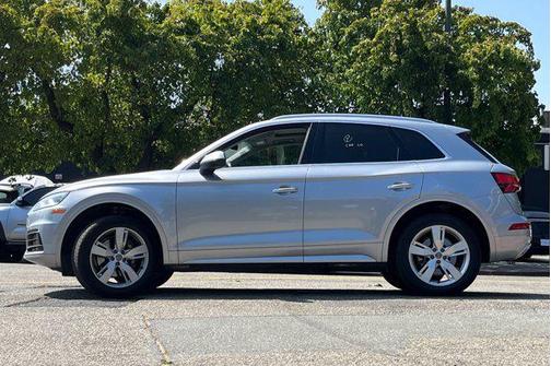 2018 Audi Q5 2.0T Premium Plus
