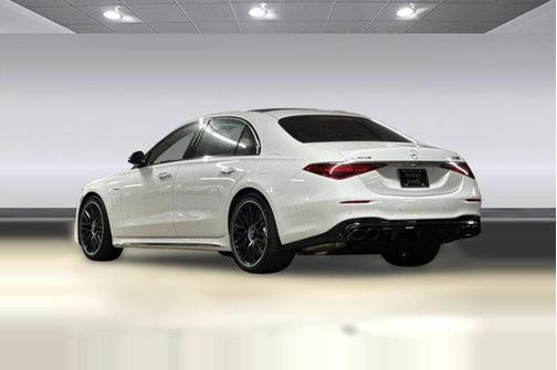 MANUFAKTUR Moonlight White Metallic 2026 Mercedes-Benz AMG S 63 E 4MATIC
