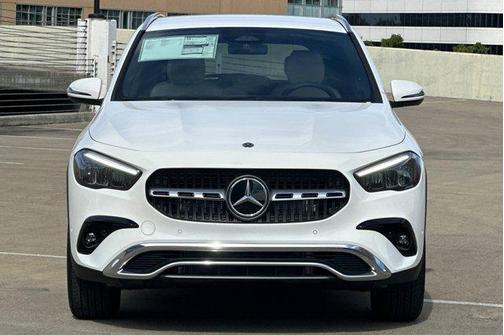 2025 Mercedes-Benz GLA 250 4MATIC