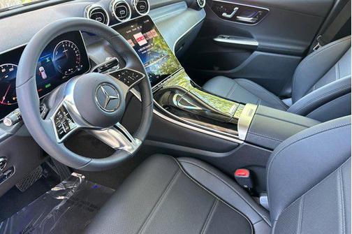 2025 Mercedes-Benz GLC 350e Base
