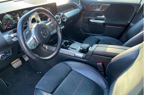 2022 Mercedes-Benz GLB 250 Base