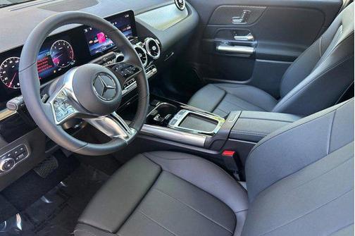 Polar White 2026 Mercedes-Benz GLA 250 4MATIC