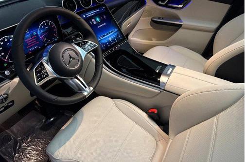 Polar White 2026 Mercedes-Benz GLC 300 4MATIC
